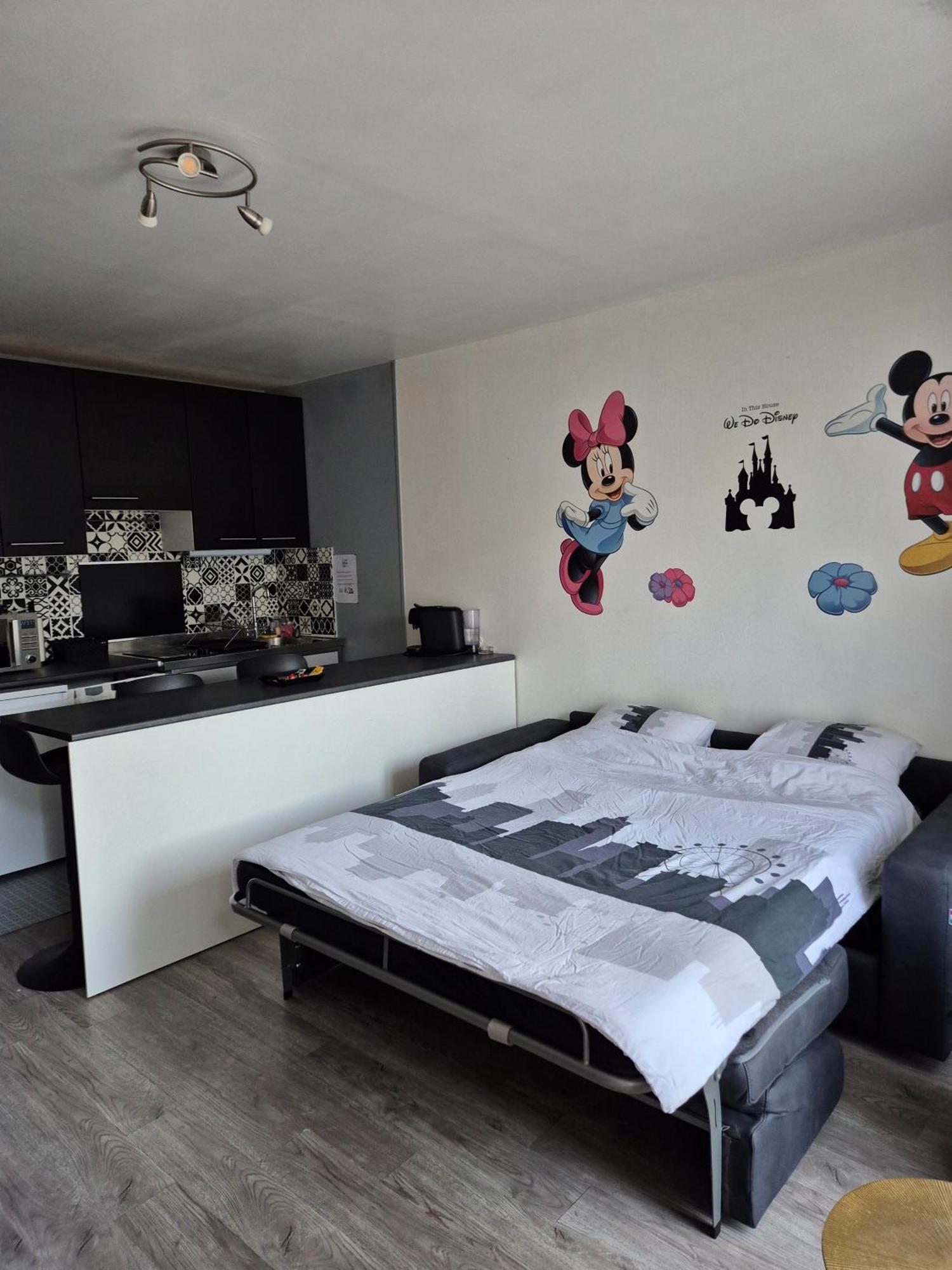 Studio A 2 Pas De Disneyland Esbly Exterior foto