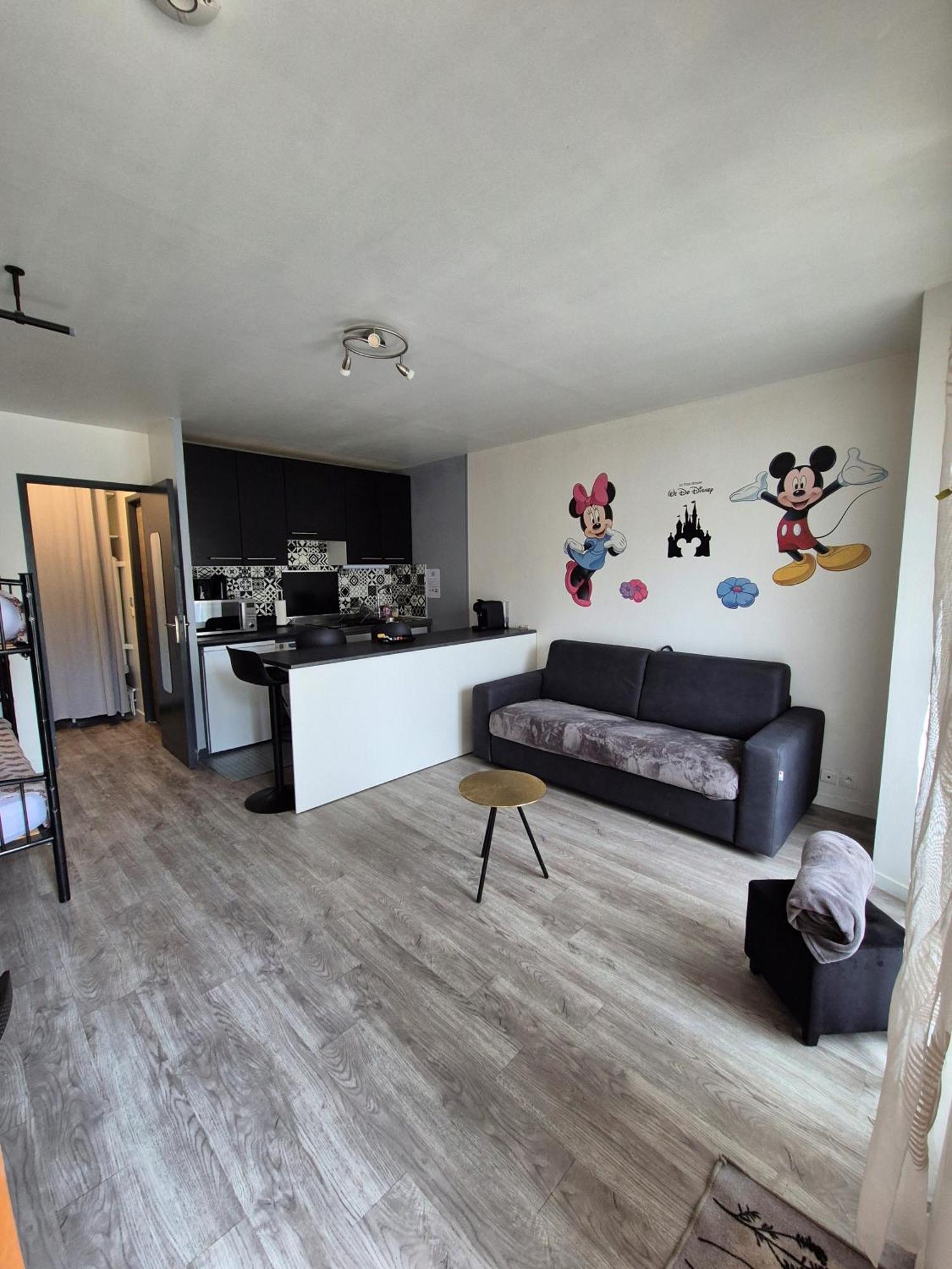 Studio A 2 Pas De Disneyland Esbly Exterior foto